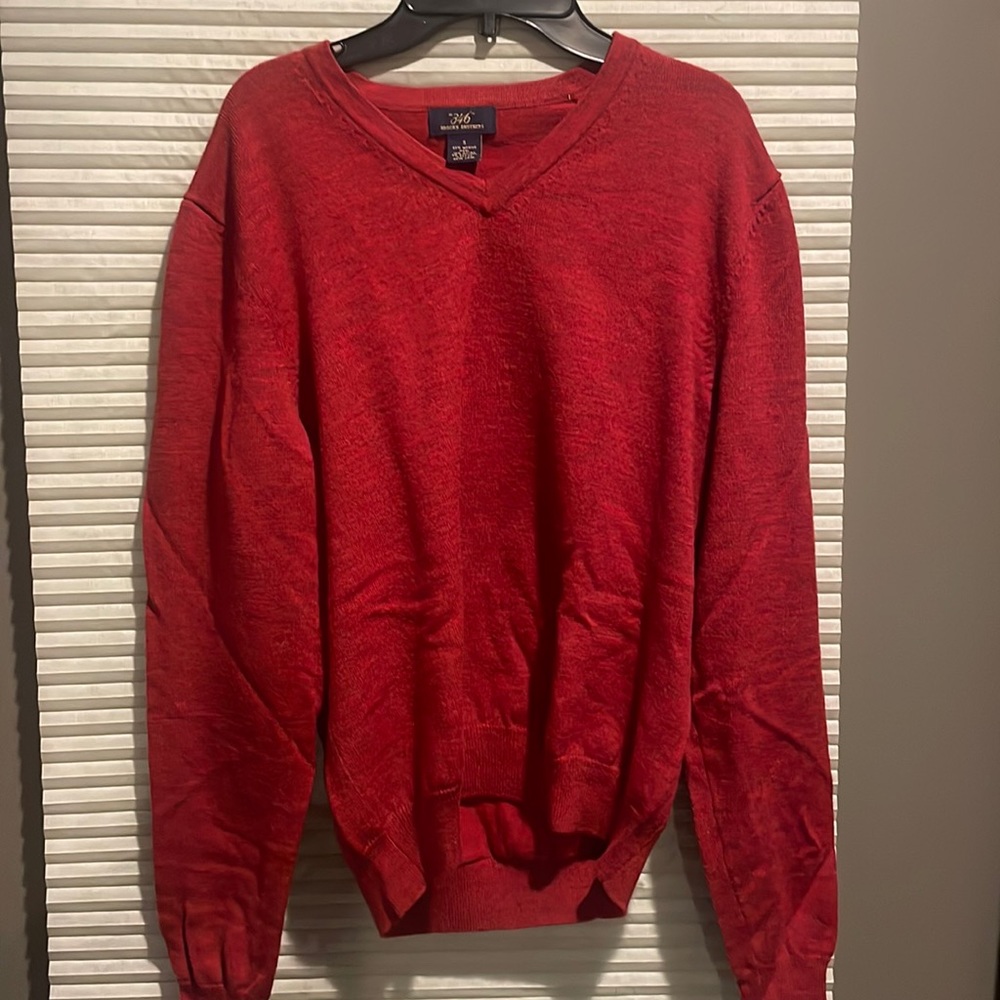 Men’s Brooks Brothers V—Neck Sweater Size Small
